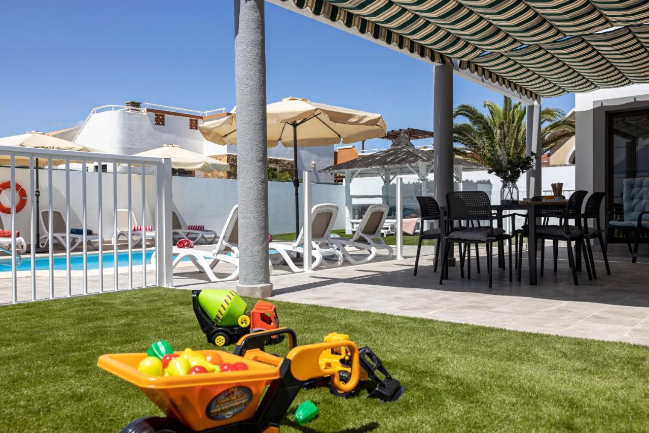 Ideal For Family Holidays, Near Beach And Golf- Casa James La Guirra Exterior photo