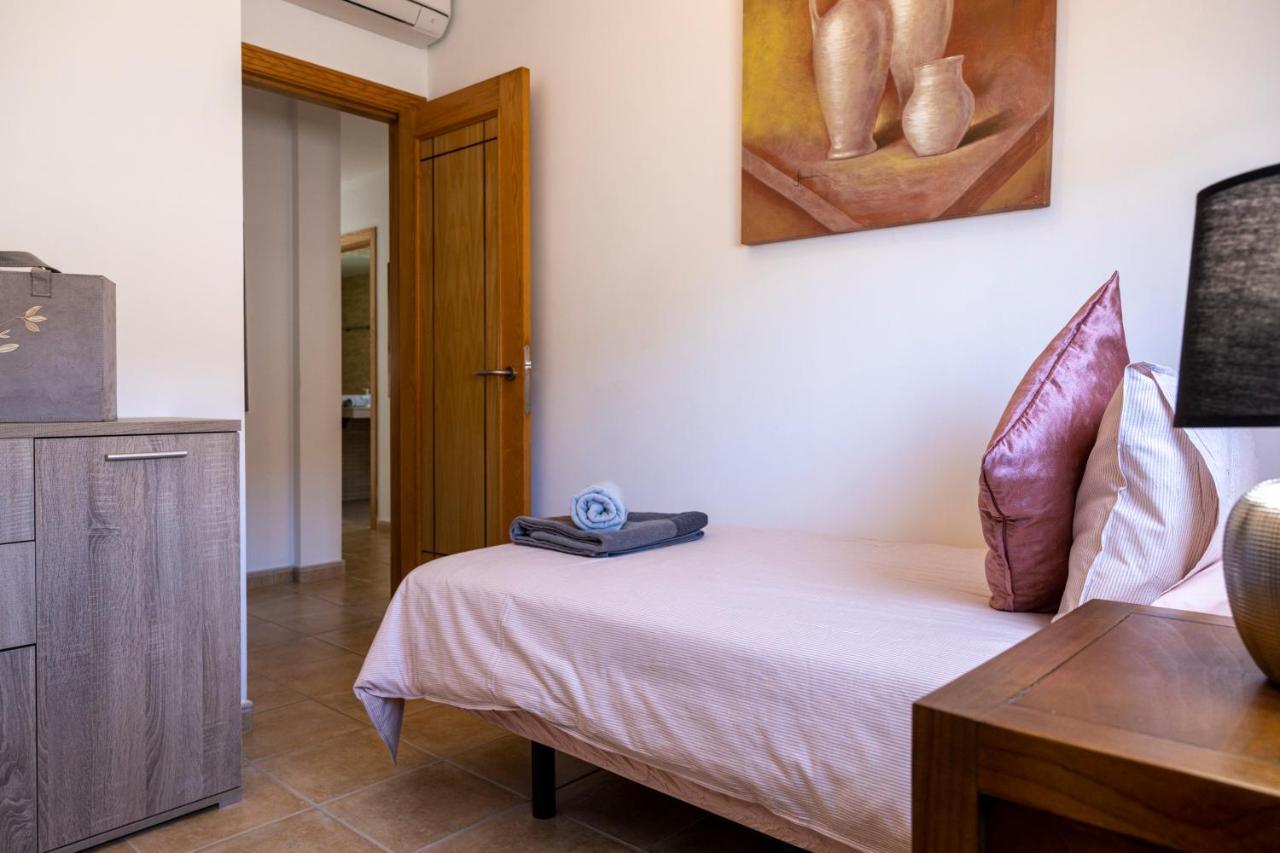 Ideal For Family Holidays, Near Beach And Golf- Casa James La Guirra Exterior photo
